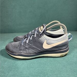 Size 7.5 - Women’s Nike Free Tr Focus flyknit shoes